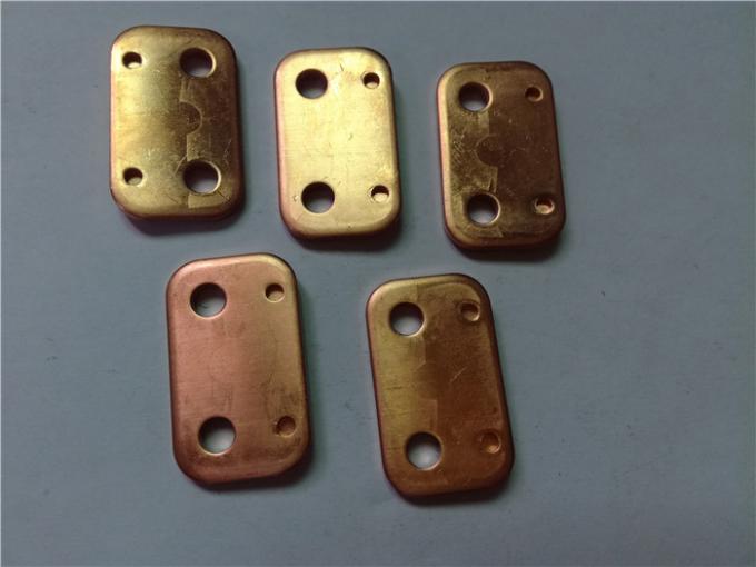El cobre puro marca el metal con etiqueta que sella las piezas, dados progresivos de la chapa del espacio en blanco  2
