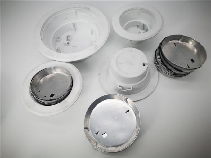 Piezas de aluminio selladas bulbo durable del LED con diverso tamaño que produce en masa 0