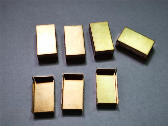 Progresivos de cobre amarillo mueren metal que sella las piezas para proteger el caso del caso/VCO 0