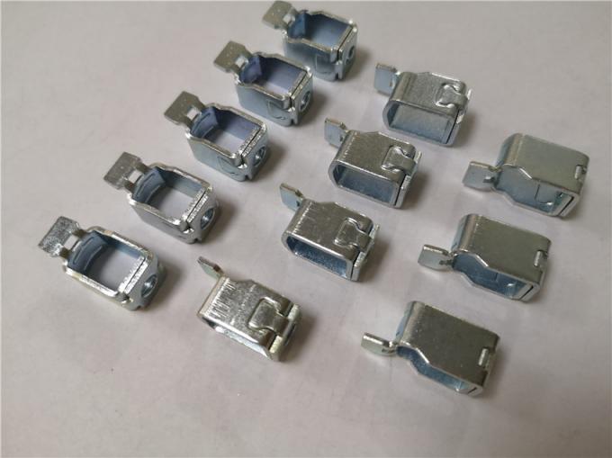 Sellos de metal personalizados para accesorios de distribución de potencial eléctrico de abrazadera 0